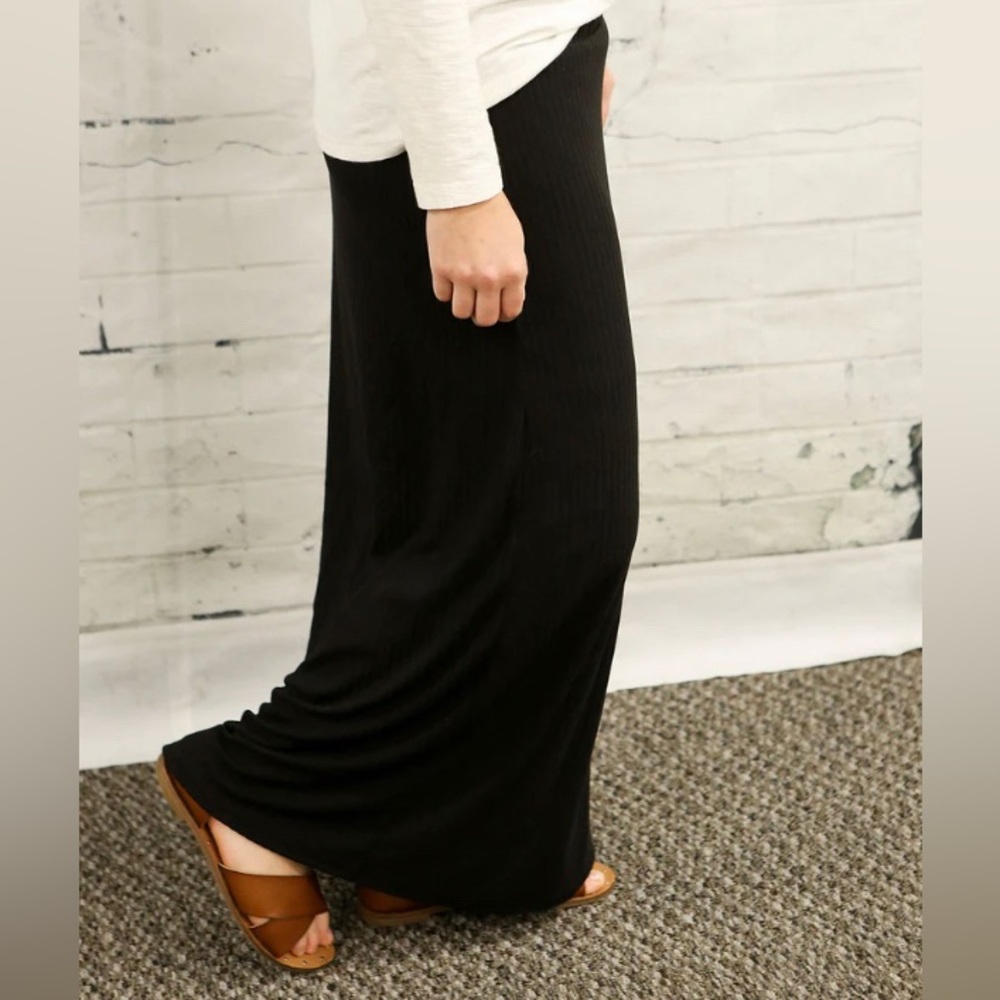 🌺LONG MAXI SKIRT 🌺